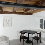 24-7 Hostel