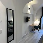 24-7 ホステル *