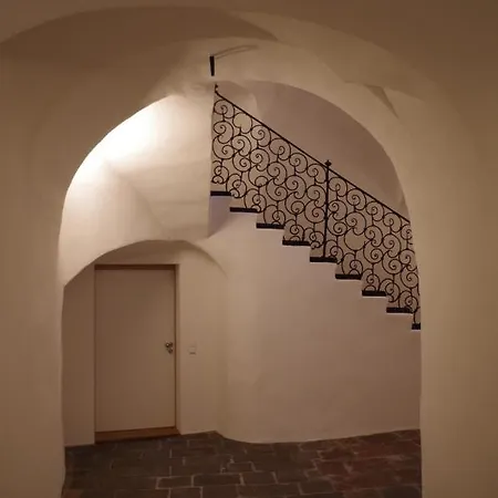 Auberge de jeunesse 24-7 *