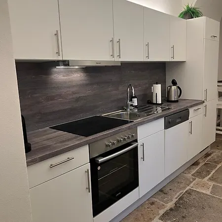 24-7 بيت شباب باساو