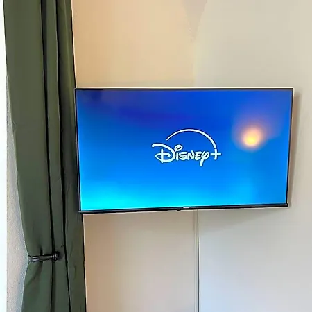Auberge de jeunesse 24-7 *